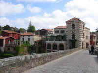 Les tanneries  l'extrmit du pont