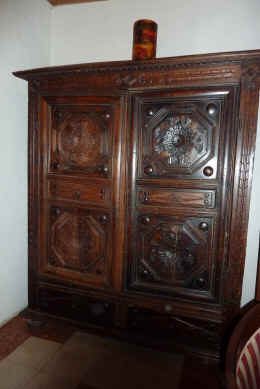 Armoire aux tulipes 